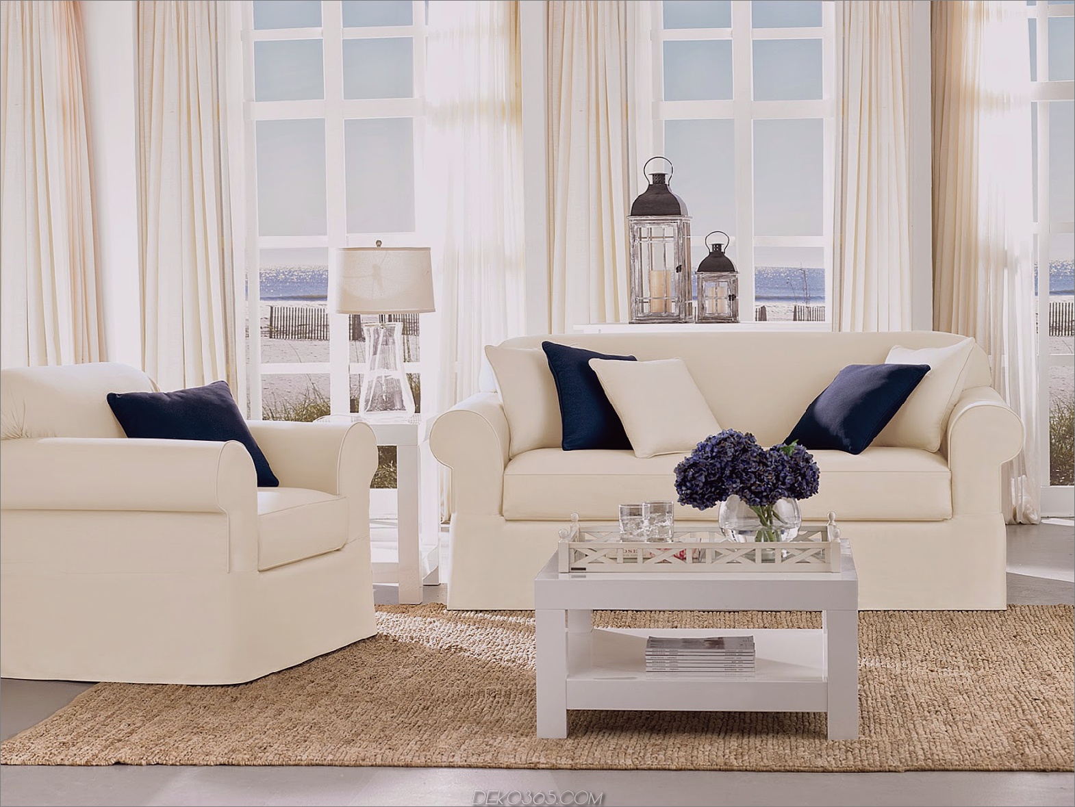 Weiße Sofa-Ideen für ein stilvolles Wohnzimmer_5c5882382c20f.jpg