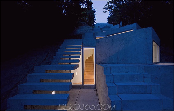 Zeitgenössisches Wohndesign in Portugal – Haus mit steiler Steigung_5c5b46e41e7a4.jpg