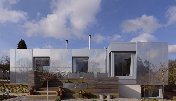 Zero-Carbon-Haus mit schiebbaren reflektierenden Außenverkleidungen_5c5a06a65169d.jpg