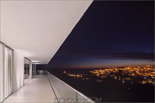 Zugang-über-überhängend-portugiesisch-villa-8-9-night-view.jpg