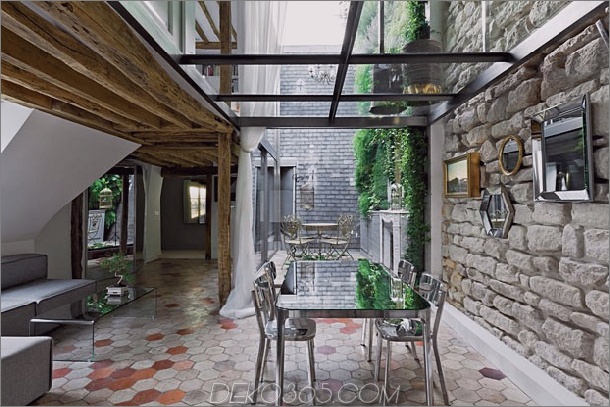 zweistöckige wohnung mit glasboden in paris 1 Zweigeschossiges wohnung mit glasboden in Paris
